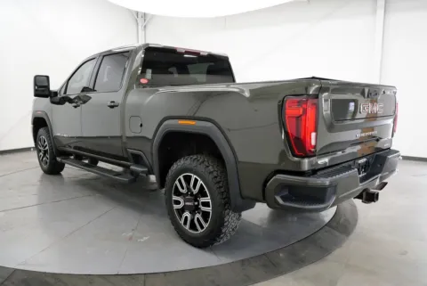 More photos of 2022 GMC Sierra 2500HD AT4 at Chillicothe Truck, OH