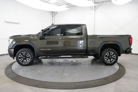 More photos of 2022 GMC Sierra 2500HD AT4 at Chillicothe Truck, OH
