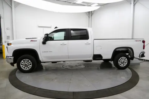 More photos of 2024 Chevrolet Silverado 2500 HD LT at Chillicothe Truck, OH