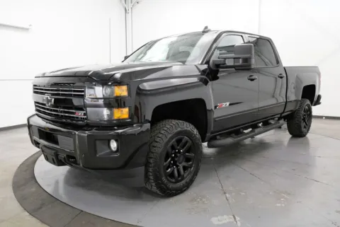 Another view of 2016 Chevrolet Silverado 2500HD LT for sale in Chillicothe, OH at Chillicothe Truck