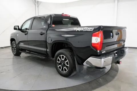 More photos of 2020 Toyota Tundra SR5 at Chillicothe Truck, OH