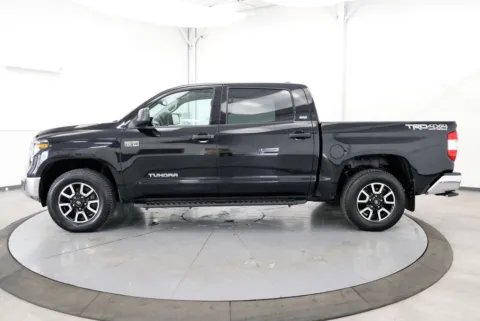 More photos of 2020 Toyota Tundra SR5 at Chillicothe Truck, OH
