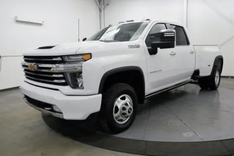 Another view of 2022 Chevrolet Silverado 3500HD High Country for sale in Chillicothe, OH at Chillicothe Truck