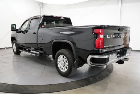More photos of 2021 Chevrolet Silverado 2500HD LT at Chillicothe Truck, OH