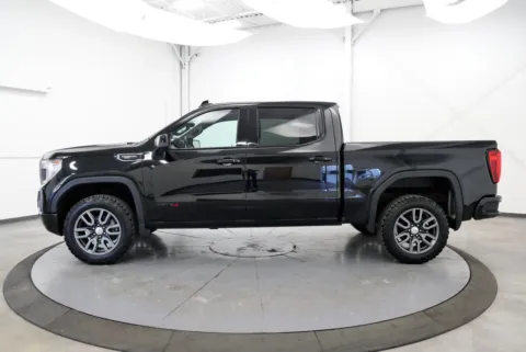 More photos of 2021 GMC Sierra 1500 AT4 at Chillicothe Truck, OH
