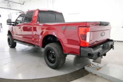 More photos of 2019 Ford F-250SD Lariat at Chillicothe Truck, OH