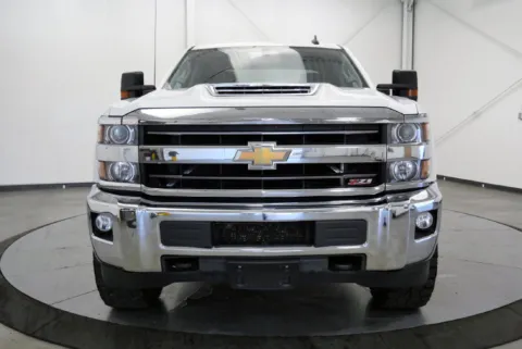 Another view of 2019 Chevrolet Silverado 2500 HD LT for sale in Chillicothe, OH at Chillicothe Truck