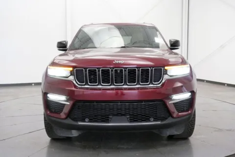 Photos of 2023 Jeep Grand Cherokee Limited for sale in Chillicothe, OH at Chillicothe Truck