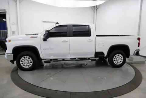 More photos of 2025 Chevrolet Silverado 2500 HD LT at Chillicothe Truck, OH
