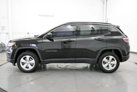More photos of 2020 Jeep Compass Latitude at Chillicothe Truck, OH
