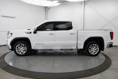 More photos of 2019 GMC Sierra 1500 SLT at Chillicothe Truck, OH