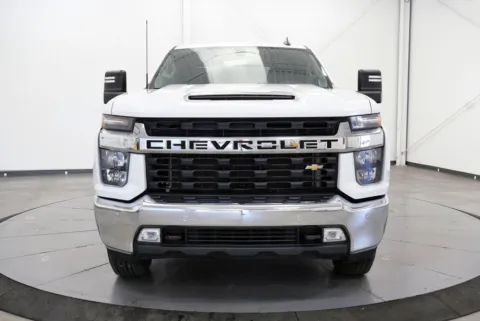 Photos of 2020 Chevrolet Silverado 2500HD LT for sale in Chillicothe, OH at Chillicothe Truck