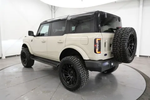 More photos of 2025 Ford Bronco Outer Banks at Chillicothe Truck, OH