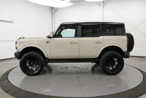 More photos of 2025 Ford Bronco Outer Banks at Chillicothe Truck, OH