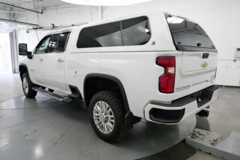 More photos of 2023 Chevrolet Silverado 2500HD High Country at Chillicothe Truck, OH