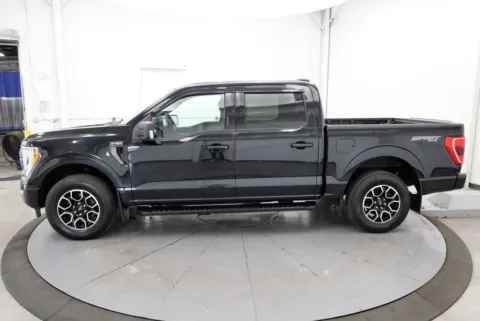 More photos of 2021 Ford F-150 XLT at Chillicothe Truck, OH