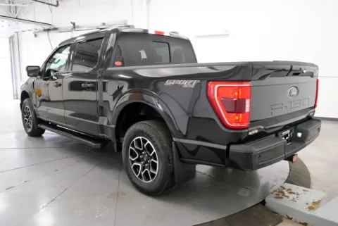 More photos of 2021 Ford F-150 XLT at Chillicothe Truck, OH