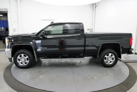 More photos of 2018 GMC Sierra 2500 HD SLE at Chillicothe Truck, OH