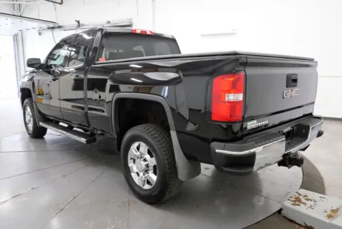 More photos of 2018 GMC Sierra 2500 HD SLE at Chillicothe Truck, OH