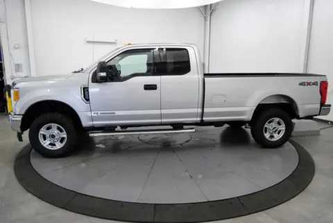 More photos of 2017 Ford F-250SD XLT at Chillicothe Truck, OH