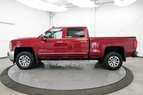 More photos of 2019 Chevrolet Silverado 2500HD LTZ at Chillicothe Truck, OH