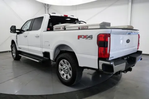 More photos of 2023 Ford F-250SD Lariat at Chillicothe Truck, OH