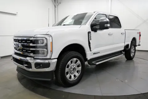 More photos of 2023 Ford F-250SD Lariat at Chillicothe Truck, OH