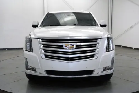 Photos of 2020 Cadillac Escalade Platinum Edition for sale in Chillicothe, OH at Chillicothe Truck