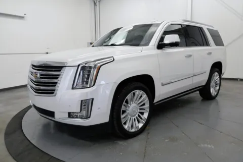 Another view of 2020 Cadillac Escalade Platinum Edition for sale in Chillicothe, OH at Chillicothe Truck