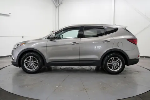 More photos of 2017 Hyundai Santa Fe Sport 2.4 Base at Chillicothe Truck, OH