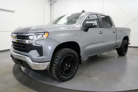 Another view of 2023 Chevrolet Silverado 1500 LT for sale in Chillicothe, OH at Chillicothe Truck