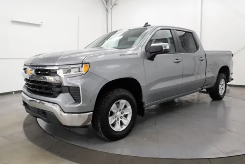 Another view of 2023 Chevrolet Silverado 1500 LT for sale in Chillicothe, OH at Chillicothe Truck