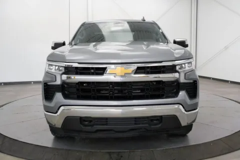 Photos of 2023 Chevrolet Silverado 1500 LT for sale in Chillicothe, OH at Chillicothe Truck