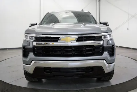 Photos of 2023 Chevrolet Silverado 1500 LT for sale in Chillicothe, OH at Chillicothe Truck