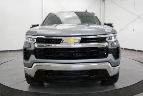 Another view of 2023 Chevrolet Silverado 1500 LT for sale in Chillicothe, OH at Chillicothe Truck