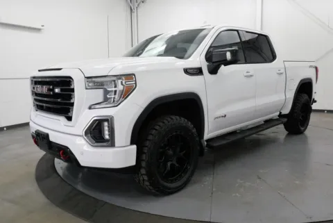 Another view of 2020 GMC Sierra 1500 AT4 for sale in Chillicothe, OH at Chillicothe Truck