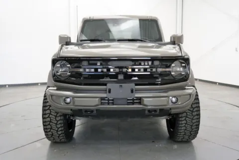 Photos of 2025 Ford Bronco Outer Banks for sale in Chillicothe, OH at Chillicothe Truck