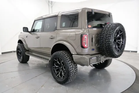More photos of 2025 Ford Bronco Outer Banks at Chillicothe Truck, OH