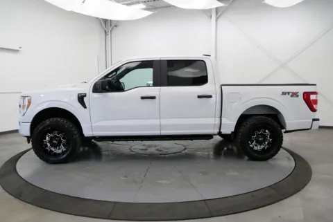 More photos of 2021 Ford F-150 XL at Chillicothe Truck, OH