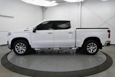 More photos of 2020 Chevrolet Silverado 1500 LTZ at Chillicothe Truck, OH