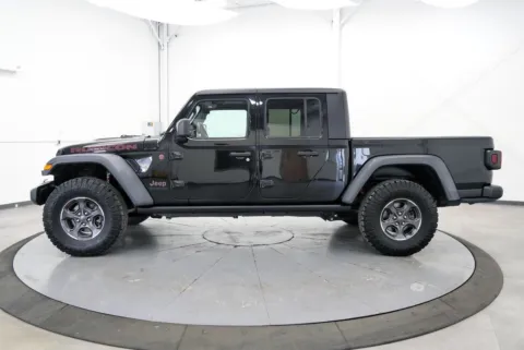 More photos of 2020 Jeep Gladiator Rubicon at Chillicothe Truck, OH