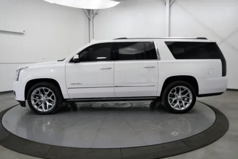 More photos of 2020 GMC Yukon XL Denali at Chillicothe Truck, OH