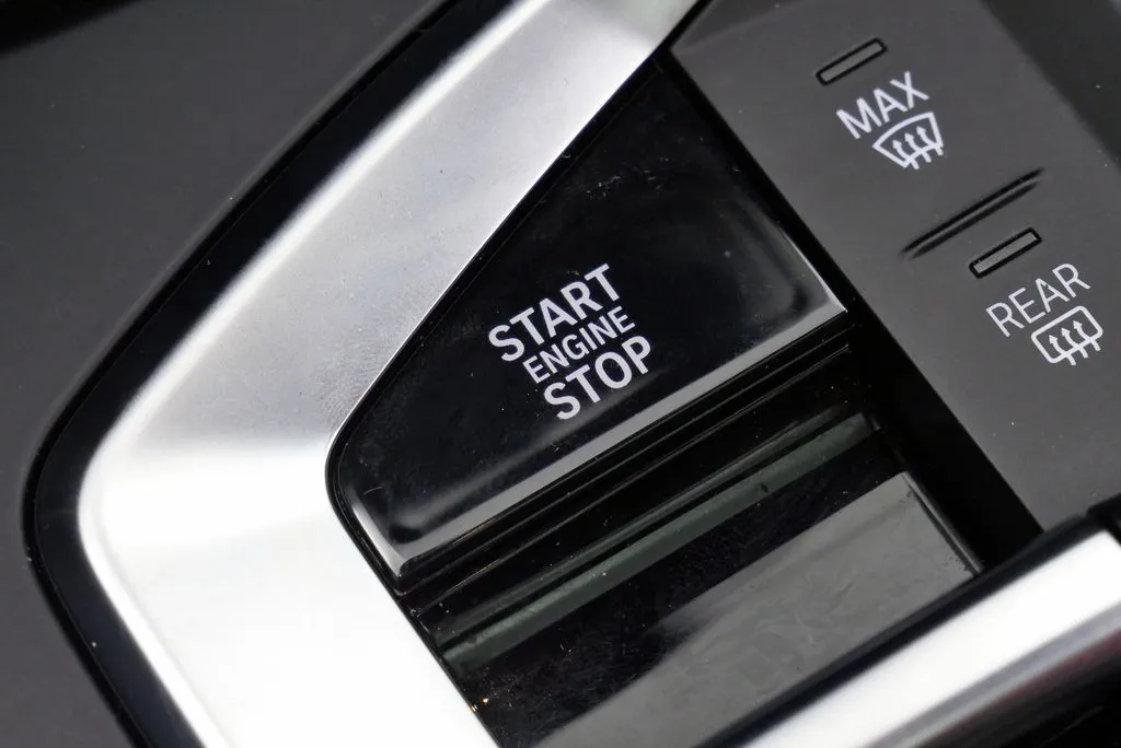 2025 BMW 2 Series 228 - Photo 28