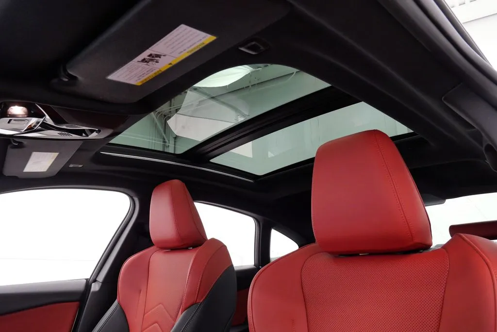 2025 BMW 2 Series 228 - Photo 33