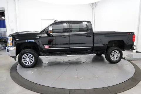 More photos of 2019 Chevrolet Silverado 2500HD LTZ at Chillicothe Truck, OH