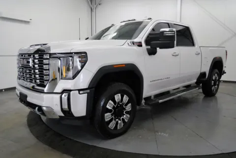 Another view of 2024 GMC Sierra 2500 HD Denali for sale in Chillicothe, OH at Chillicothe Truck