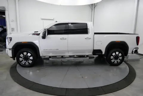 More photos of 2024 GMC Sierra 2500 HD Denali at Chillicothe Truck, OH