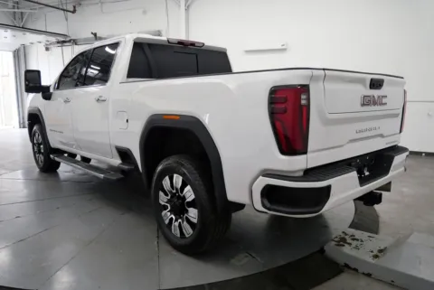 More photos of 2024 GMC Sierra 2500 HD Denali at Chillicothe Truck, OH
