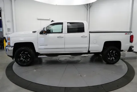 More photos of 2018 Chevrolet Silverado 2500 HD LTZ at Chillicothe Truck, OH