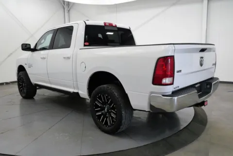 More photos of 2019 Ram 1500 Classic SLT at Chillicothe Truck, OH